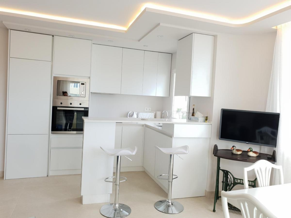 Fantastic Apartment In Front Of The Sea & Marina Εστεπόνα Εξωτερικό φωτογραφία