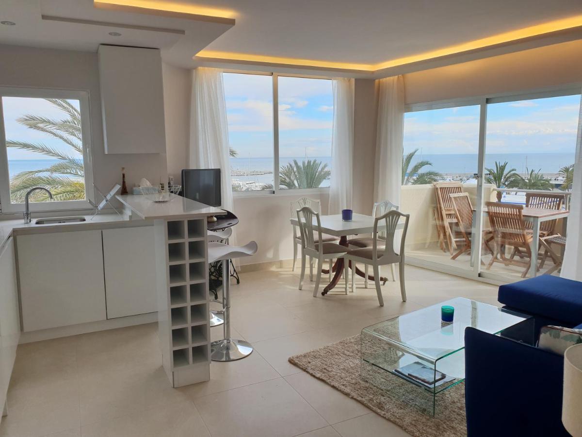 Fantastic Apartment In Front Of The Sea & Marina Εστεπόνα Εξωτερικό φωτογραφία