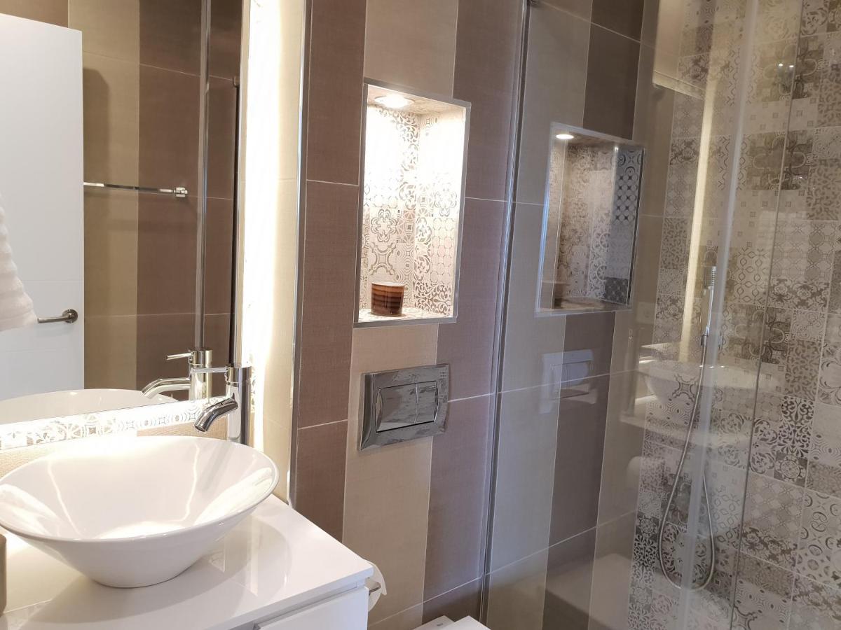 Fantastic Apartment In Front Of The Sea & Marina Εστεπόνα Εξωτερικό φωτογραφία