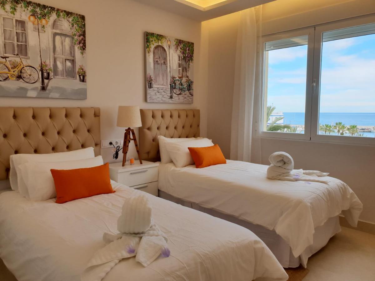 Fantastic Apartment In Front Of The Sea & Marina Εστεπόνα Εξωτερικό φωτογραφία